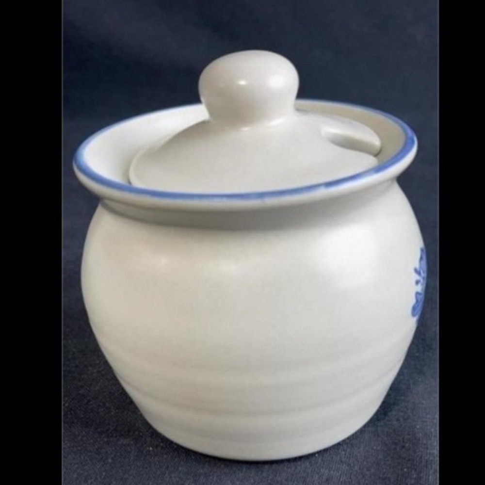 Pfaltzgraff Yorktowne Jam Jar Sugar Bowl with Lid Blue Floral Stoneware USA - Picture 2 of 9
